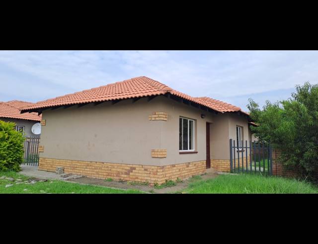 3 BEDROOM FREESTANDING FOR SALE IN WATERKLOOF